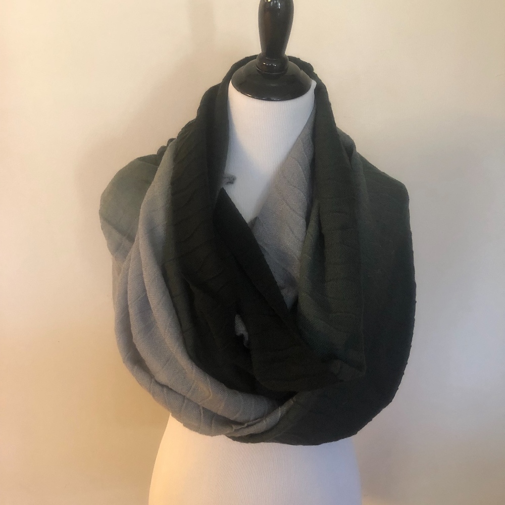 MULTI COLOR OF GREY INFINITY SCARF
